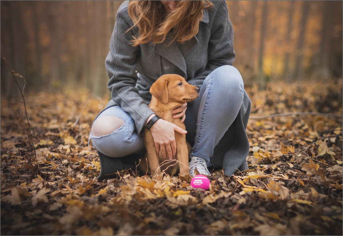 Adeline Millet avec deux de ses chiens